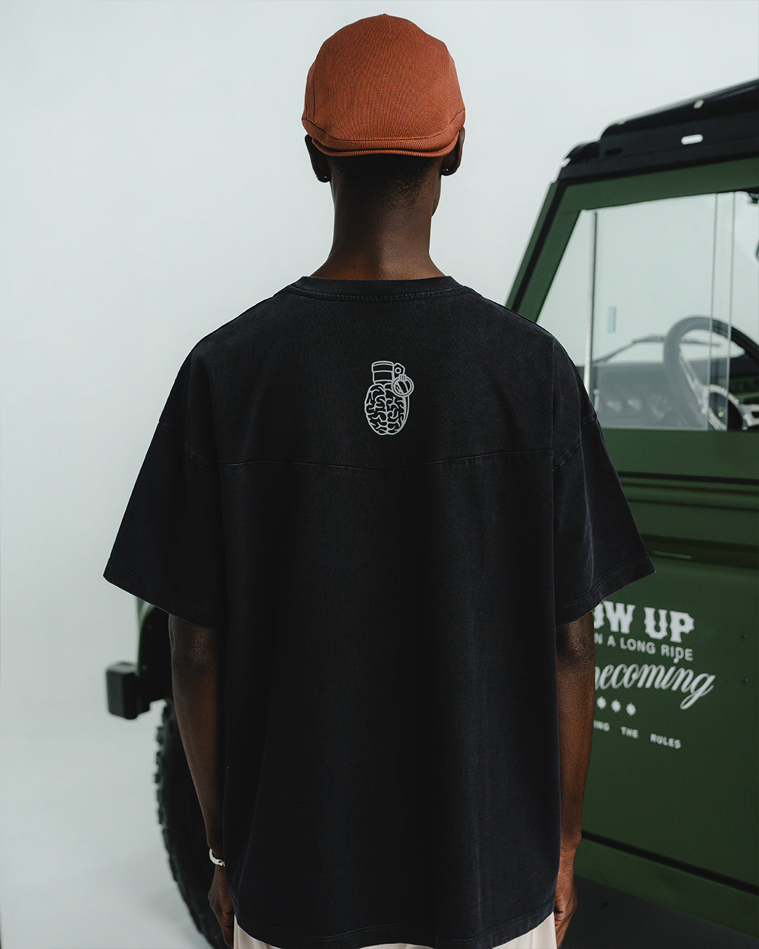 HOWDY REGULAR FIT BLACK T-SHIRT