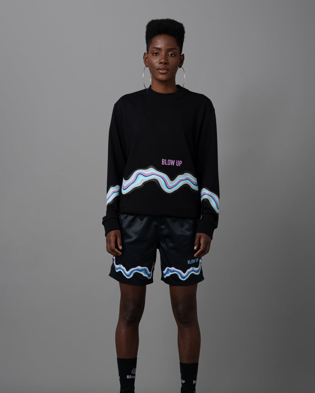 BLACK PULL OVER