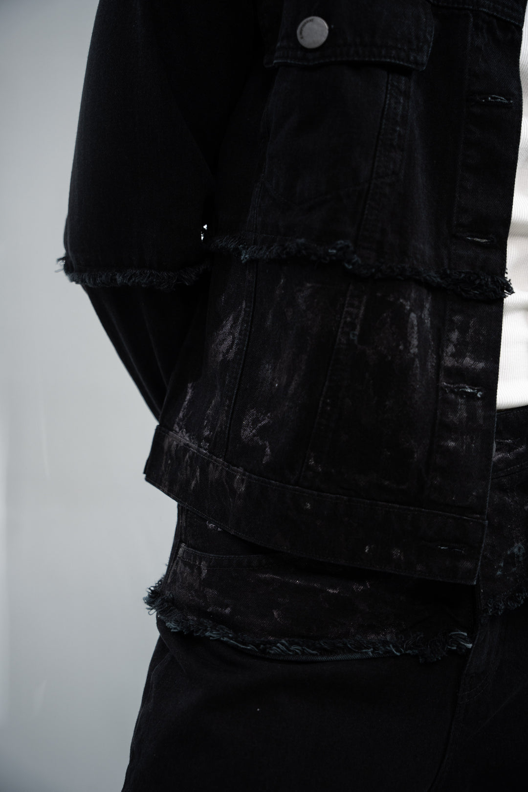 REGULAR FIT BLACK JACKET