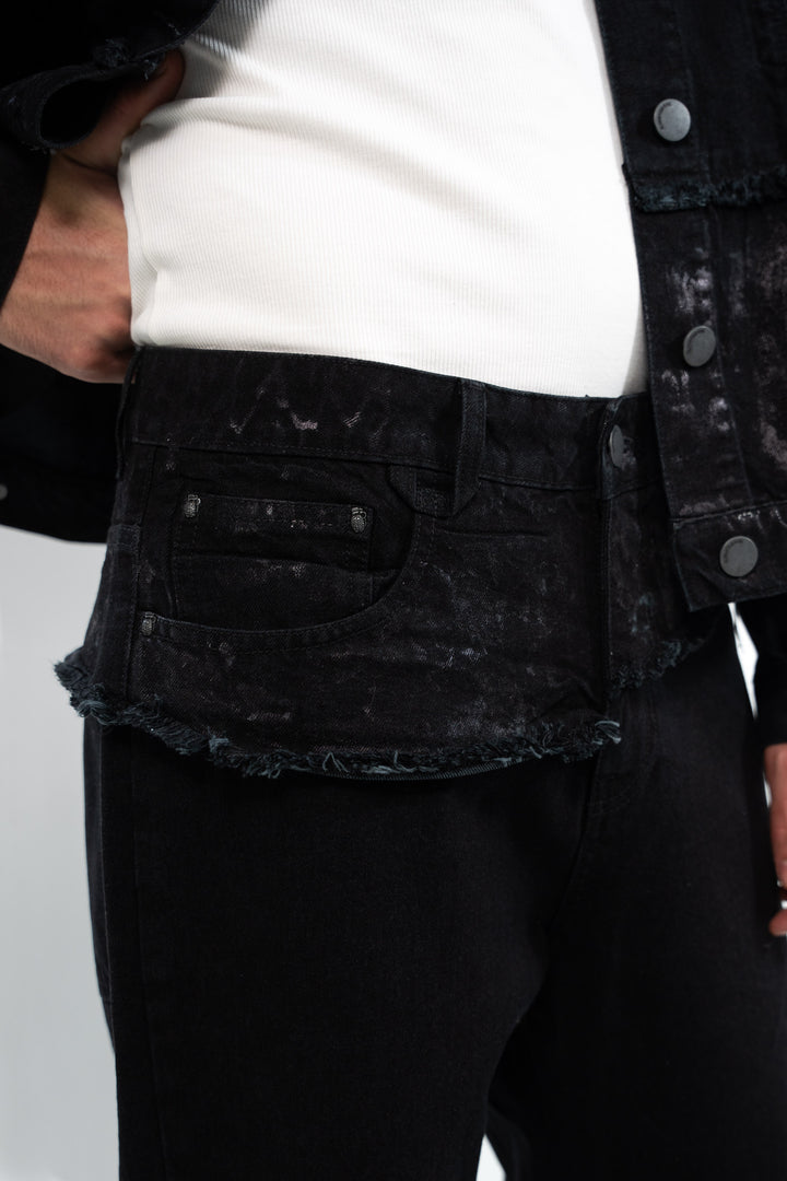 STRAIGHT FIT BLACK JEAN