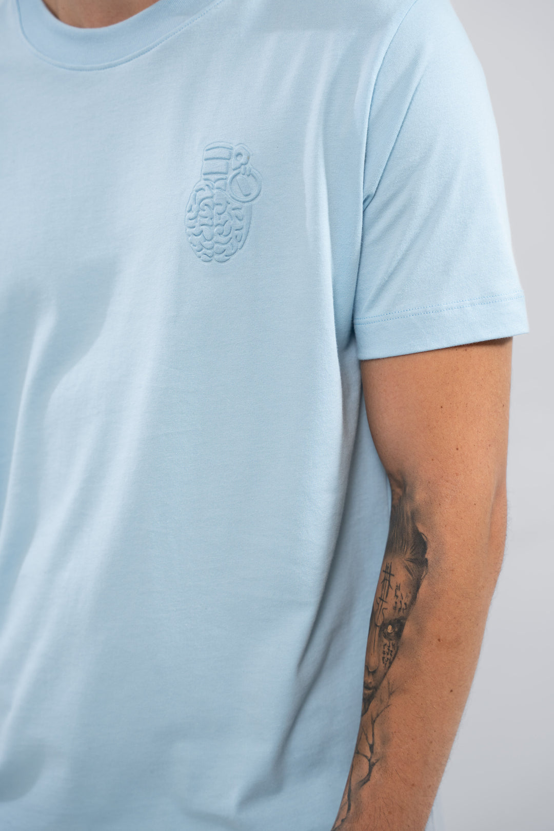 SLIM FIT BLUE T-SHIRT