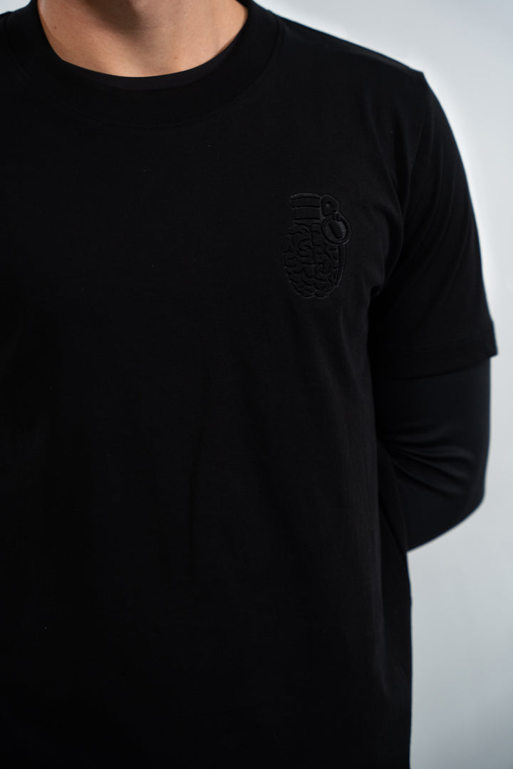 SLIM FIT BLACK T-SHIRT
