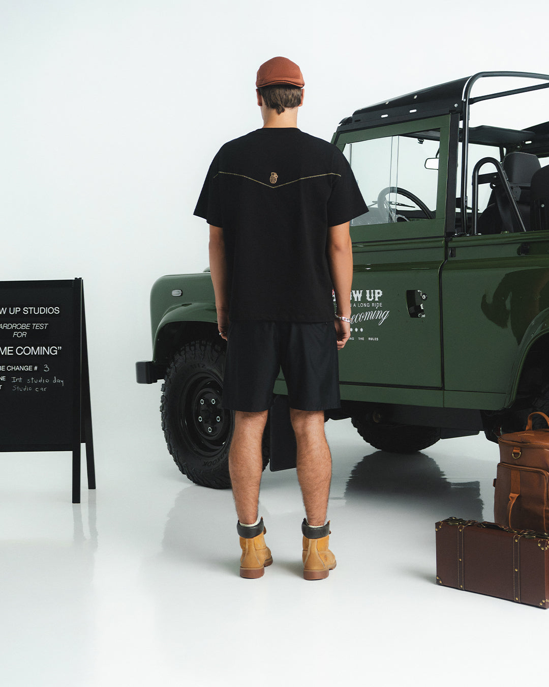 DESERT BLACK SWIMWEAR