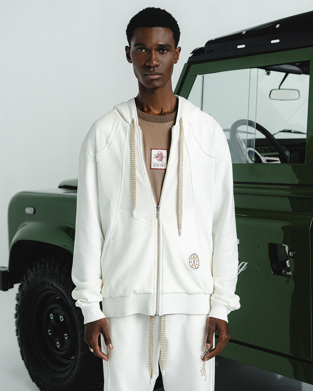 BADGE IVORY HOODIE
