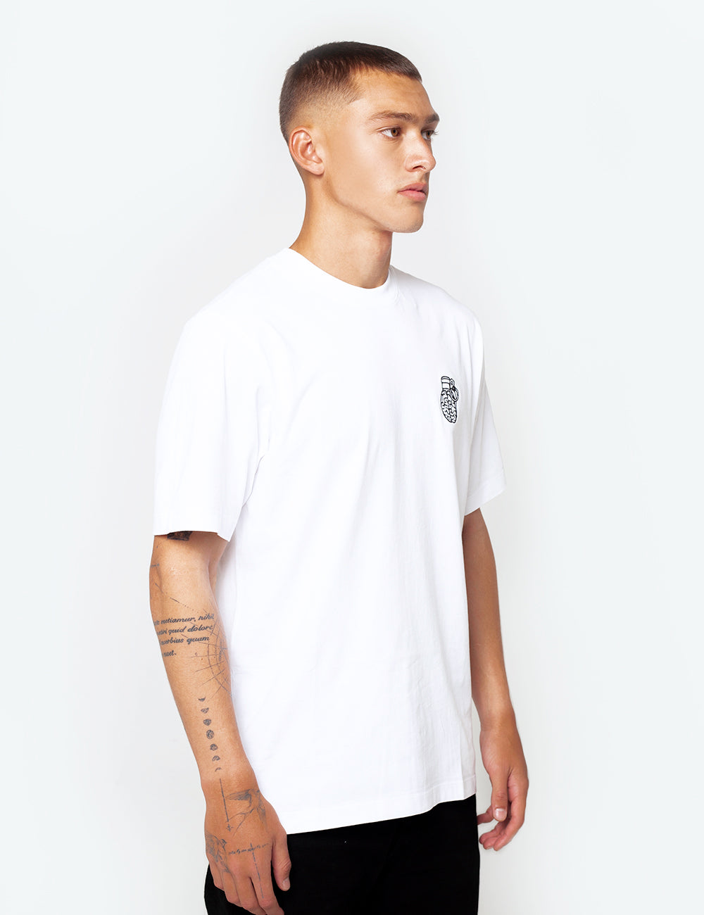 SLIM FIT WHITE T-SHIRT