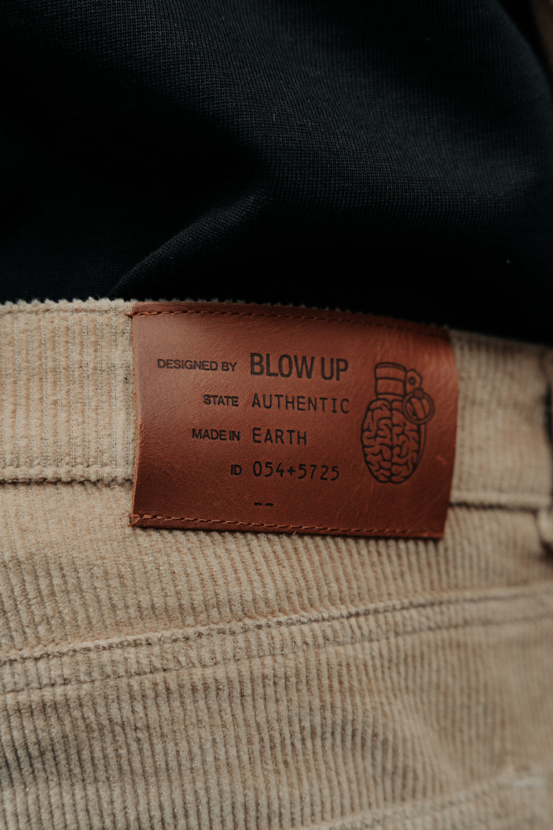 Corduroy sand trousers