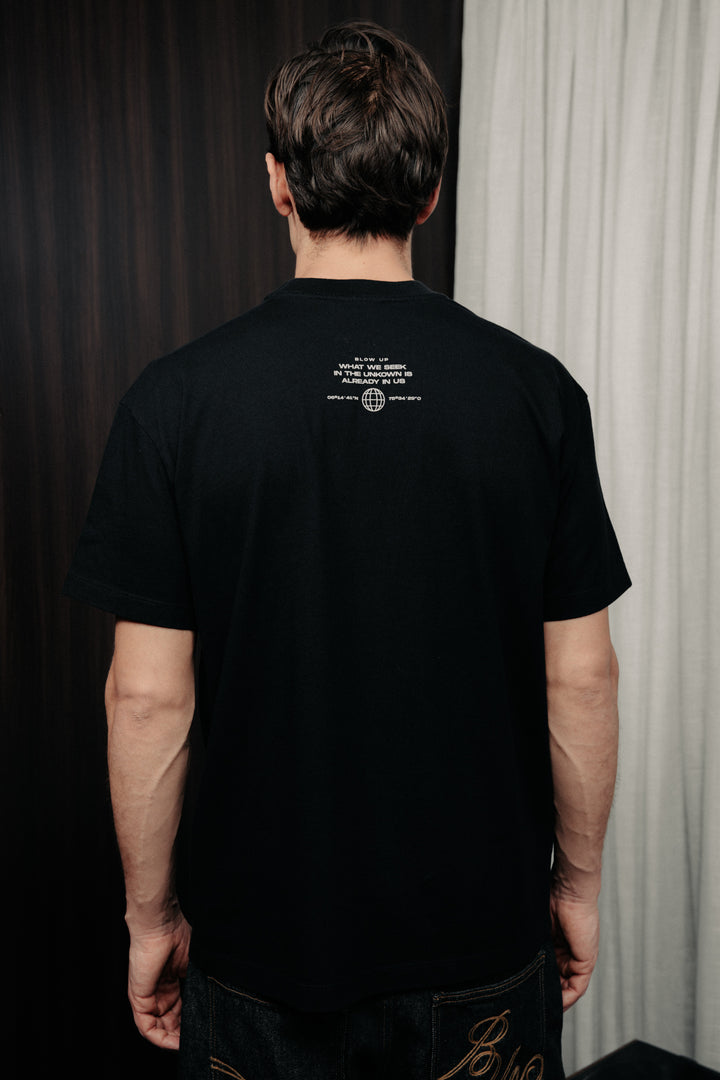 Loose fit black t-shirt in cotton