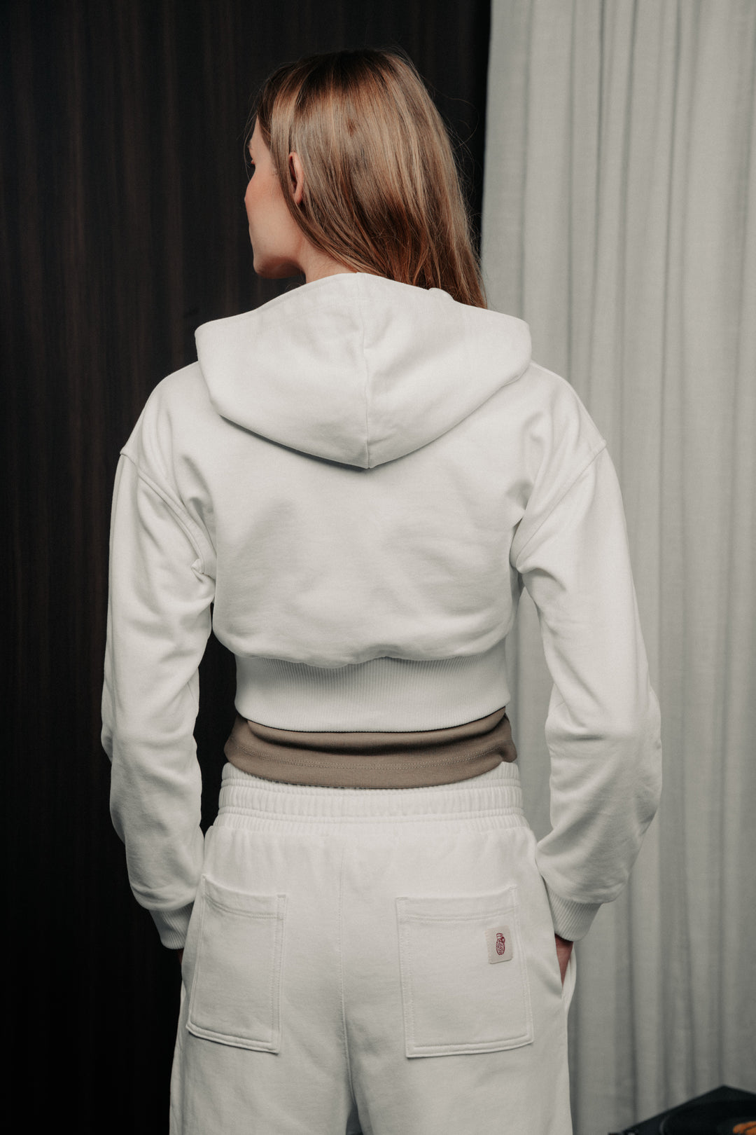 Short hoodie ivory