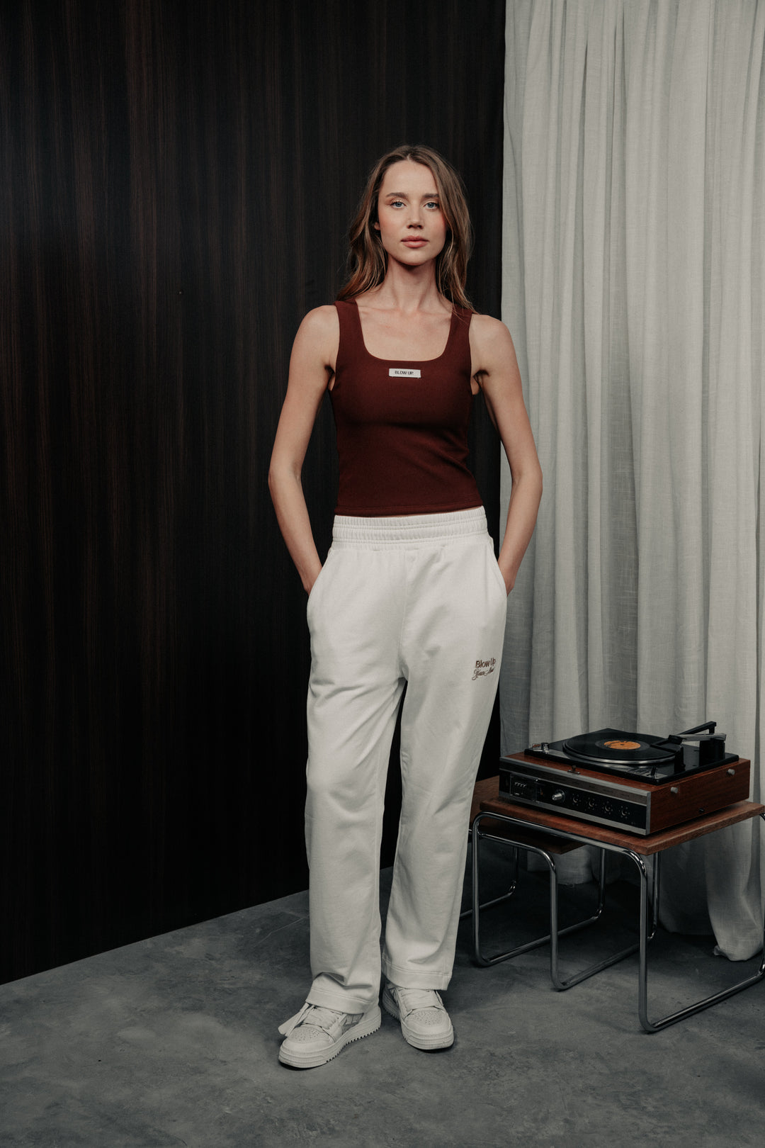 Sleeveless brown tank top