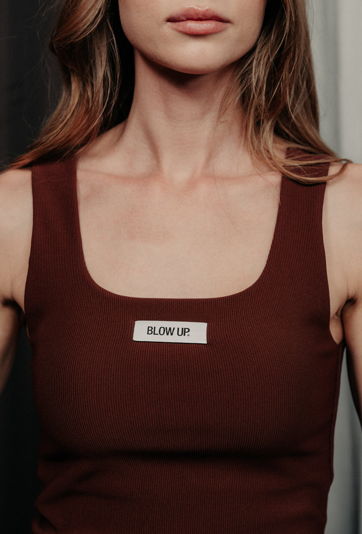 Sleeveless brown tank top