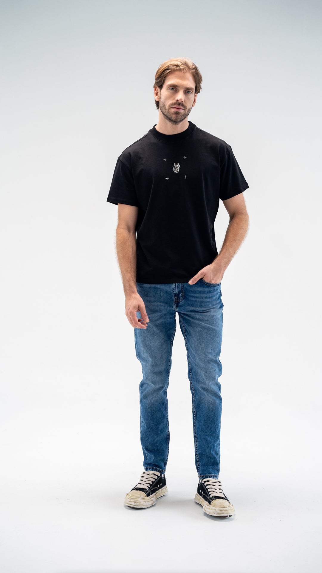 MINIMAL REGULAR FIT BLACK T-SHIRT