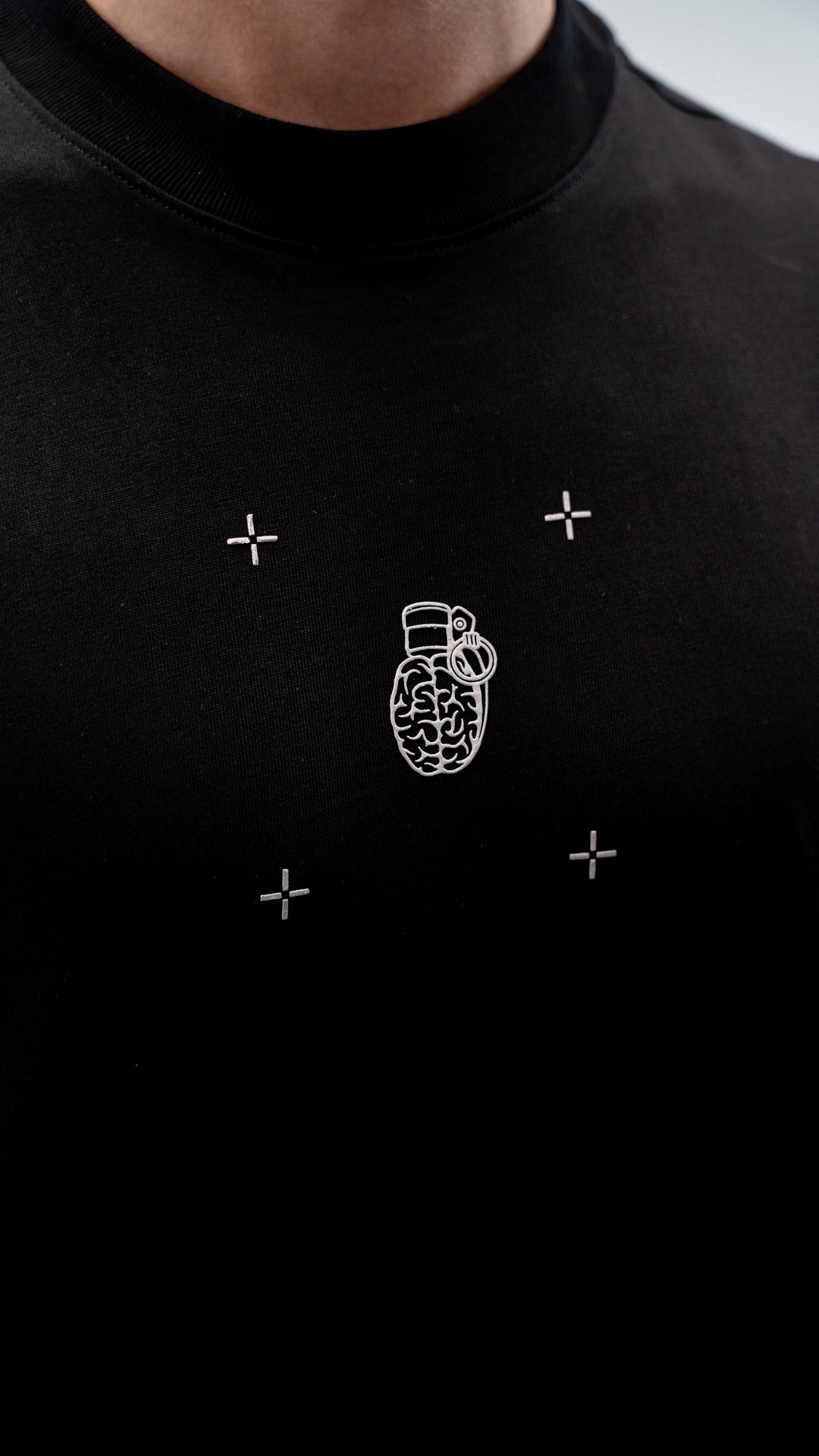 MINIMAL REGULAR FIT BLACK T-SHIRT