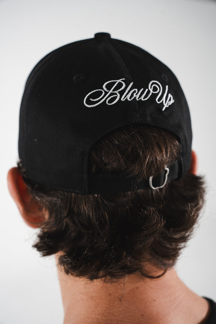 GRENADE BLACK CURVED CAP