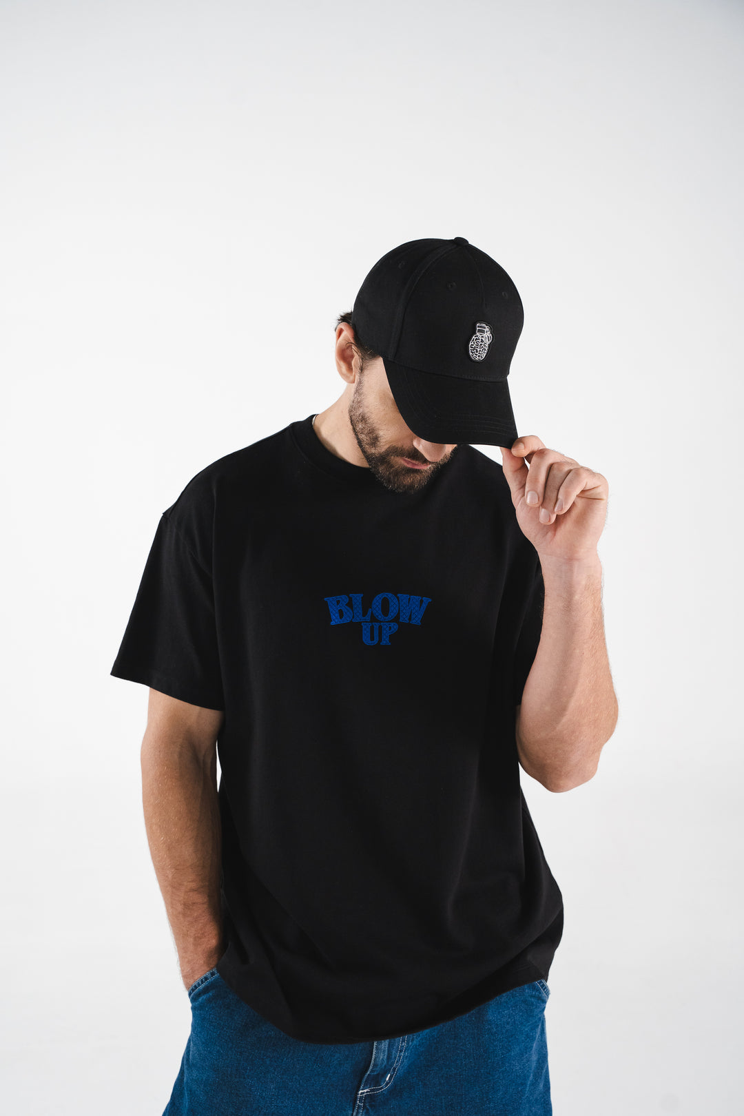 GRENADE BLACK CURVED CAP