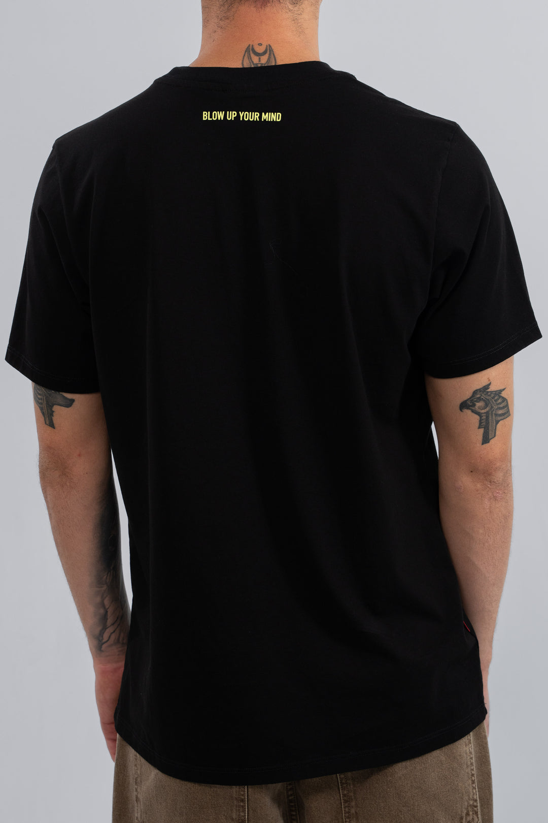 SLIM FIT BLACK T-SHIRT