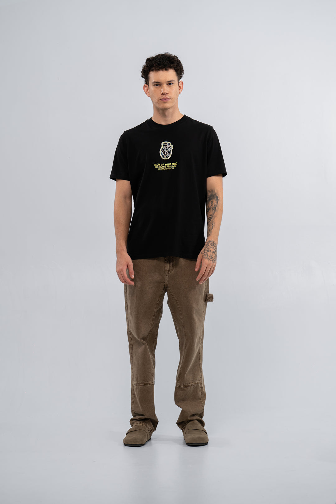 SLIM FIT BLACK T-SHIRT