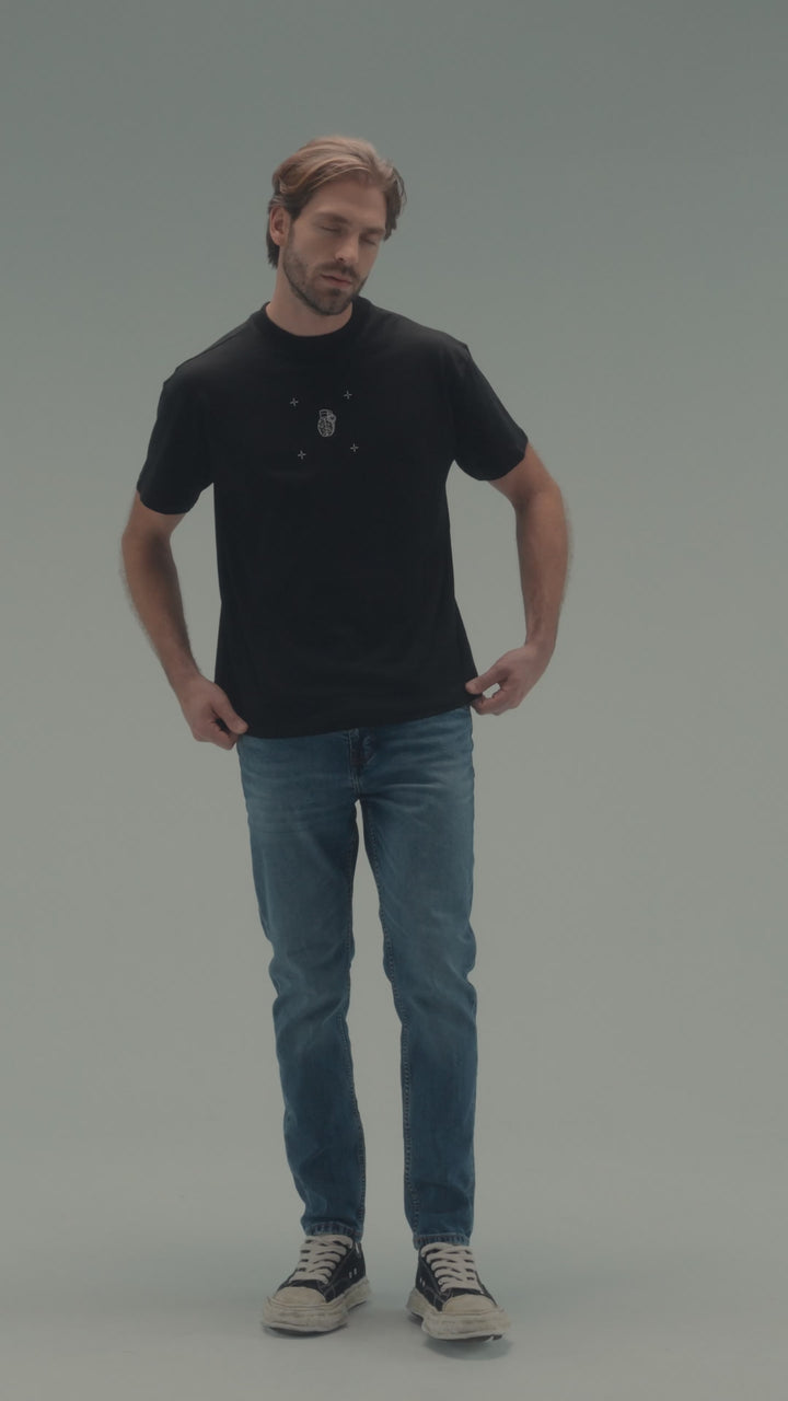 MINIMAL REGULAR FIT BLACK T-SHIRT