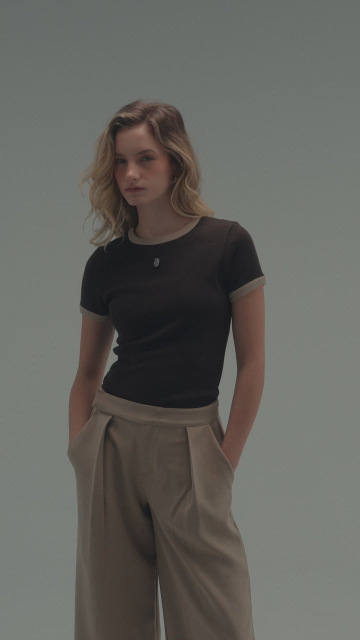 SHORT SLEEVE BROWN TOP