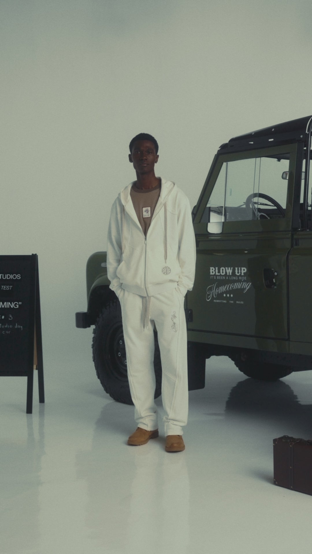HOMECOMING  IVORY SWEATPANT